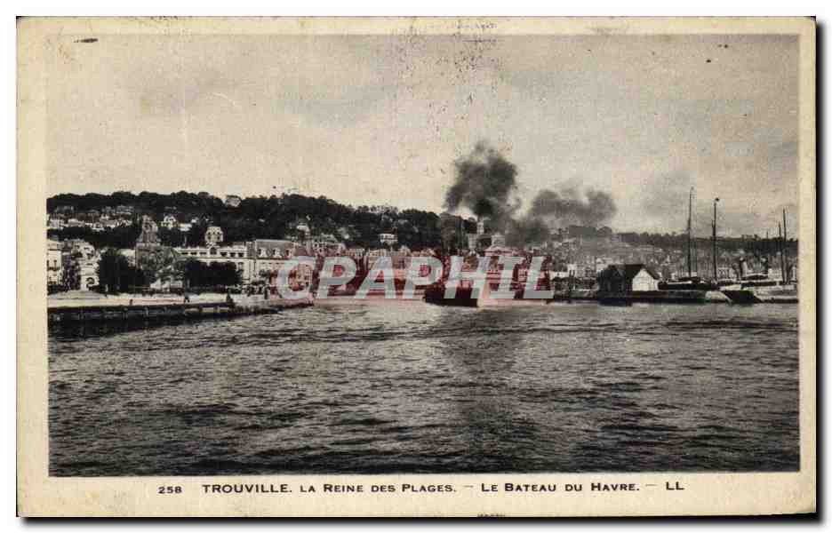 CPA Trouville La Reine Des Plages Le Bateau Du Havre 