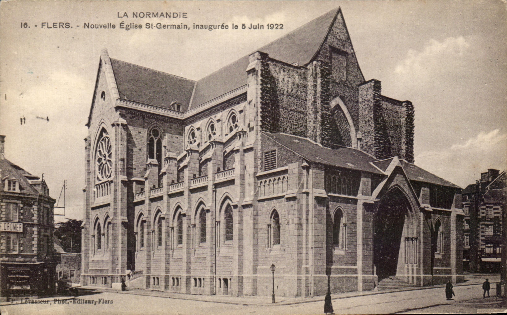 CPA Flers Nouvelle Eglise St Germain Inauguree le 5 juin 1922