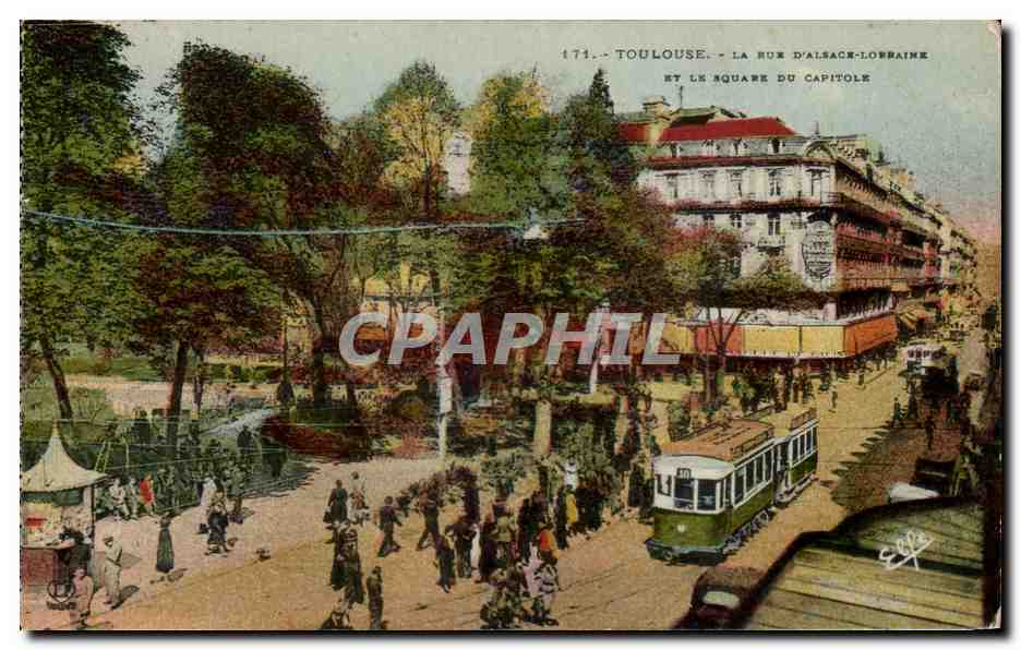 Toulouse - La rue d'Alsace-Lorraine et le square du Capitole