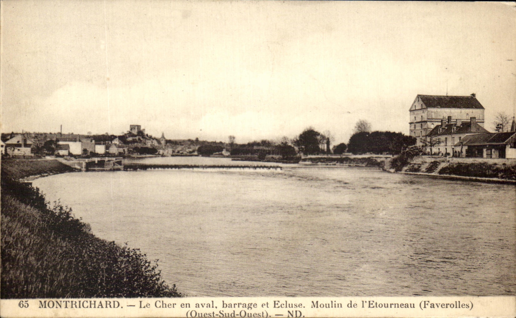 Montrichard — Der Cher stromabwärts, Staudamm und Schleuse. Mühle von l'Étourneau (Faverolles) — ND.