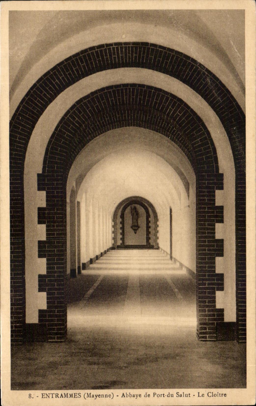 CPA Entrammes Abbaye de Port Du Saint Le Cloitre 
