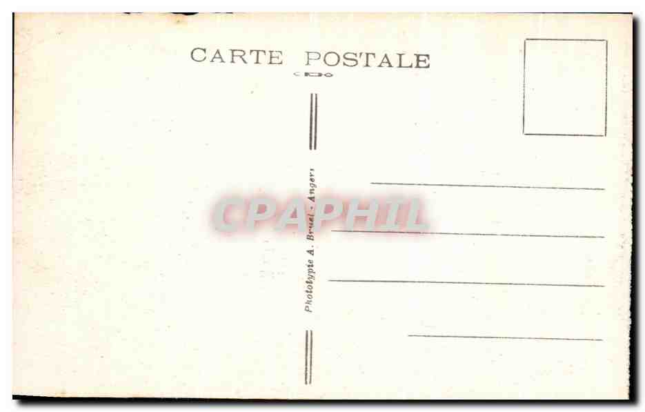 CPA Laval Le Palais de Justice Le Vieux Chateau et Le Mayenne — Reverso