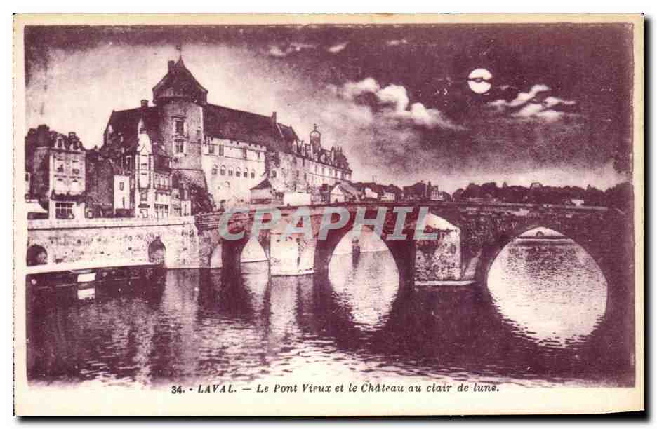 CPA Laval Le Pont Vieux et Le Chateau au Clair De Lune 