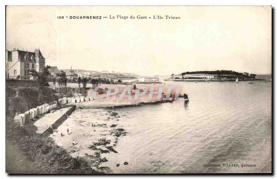 CPA Douarnenez La Plage du Guet L Ile Tristan 
