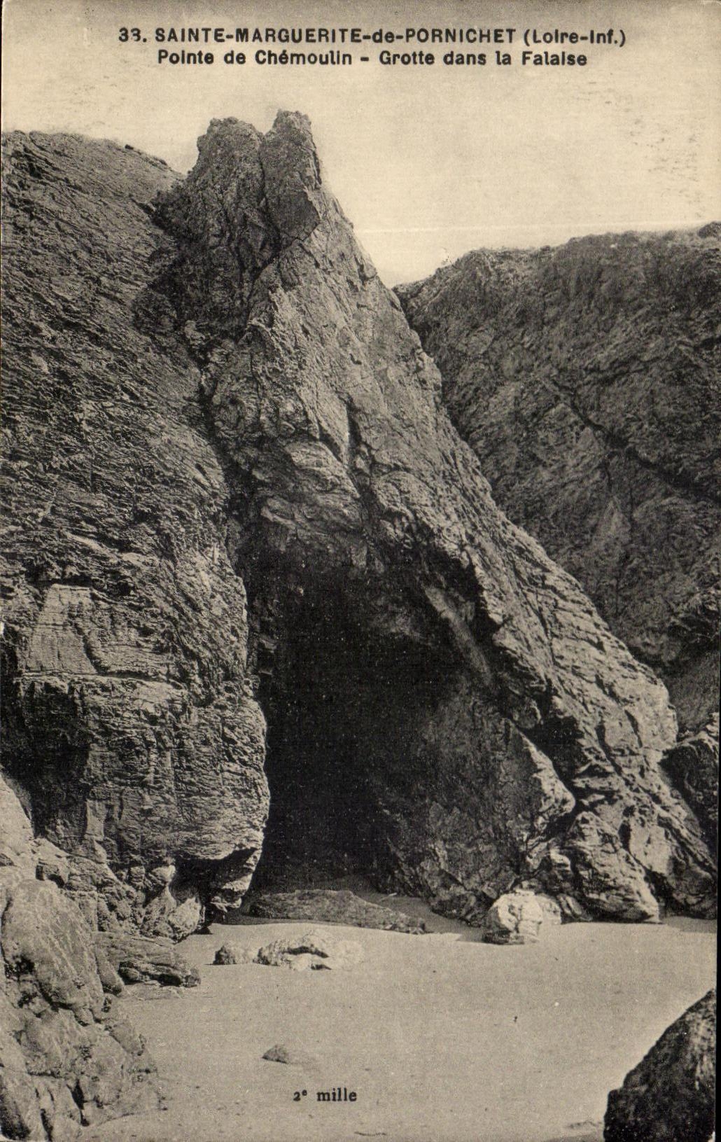 CPA Sainte Marguerite de Pornichet Pointe de Chemoulin Grotte dans la Falaise