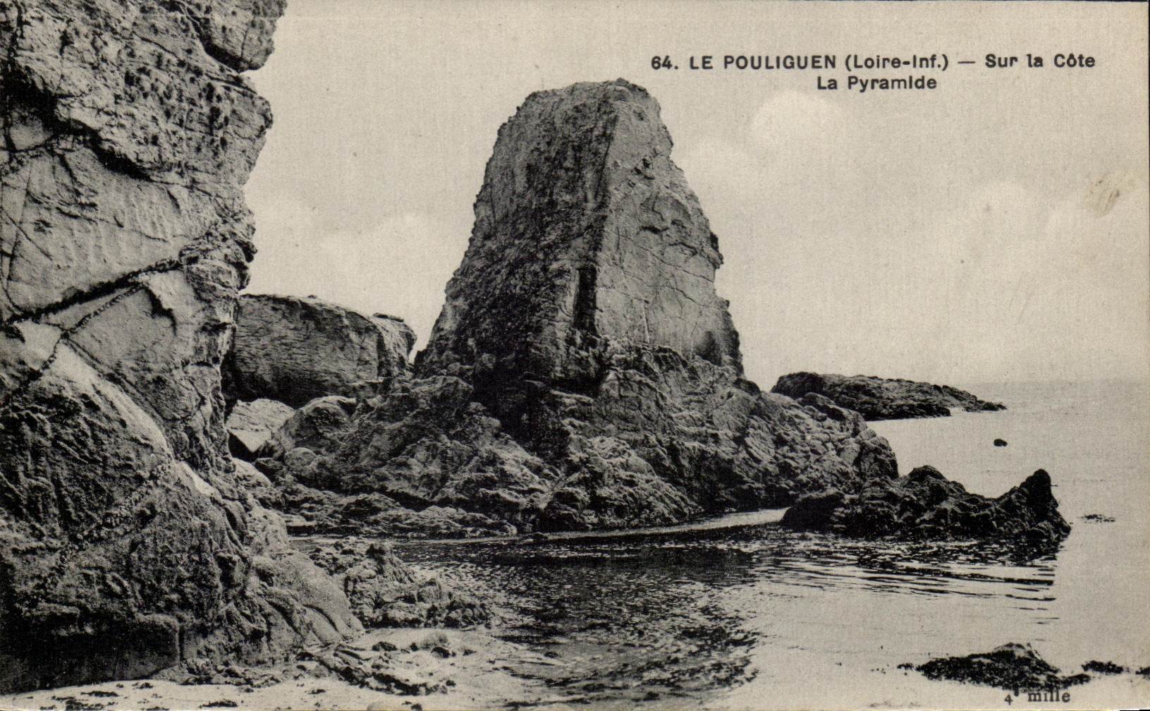 CPA Le Pouligen Sur La Cote La Pyramide 