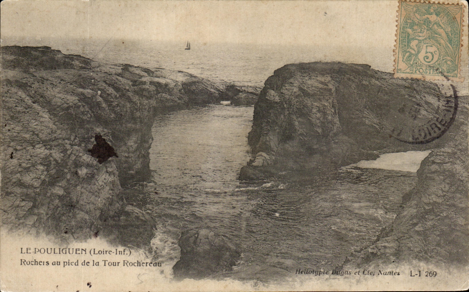 CPA Le Pouliguen Rochers au Pied de La Tour Rochereau 