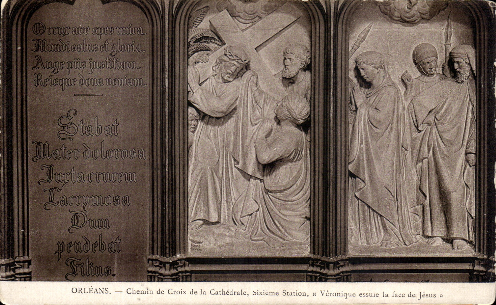 CPA Orleans Chemin de Croix de La Cathedrale Sixieme station Veronique essuie la face de Jesus 