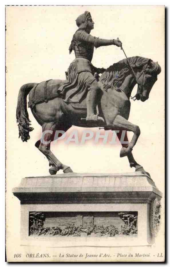 CPA Orleans La Statue de Jeanne D Arc place du Martroi