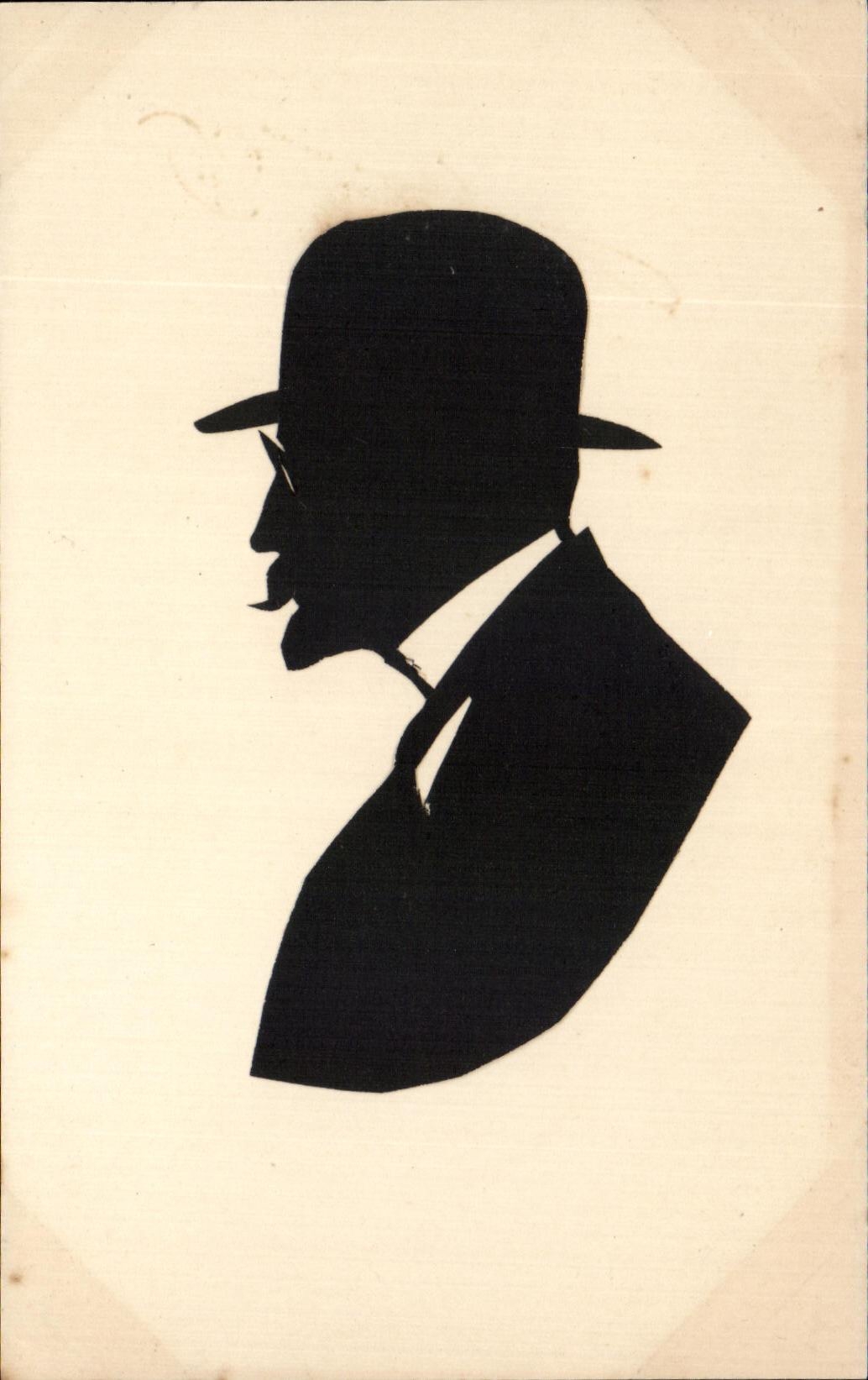 Silhouette d'un homme en costume — éditeur CPAPHIL