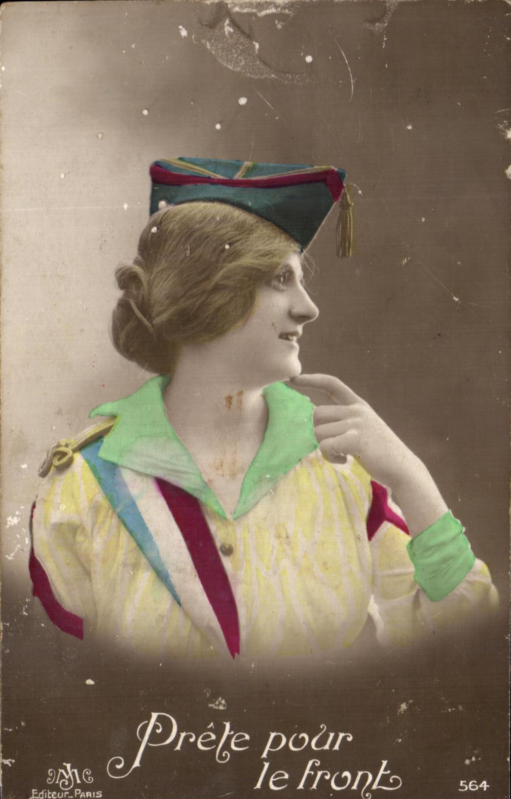 CPA Prete Pour Le Front Femme Militaria