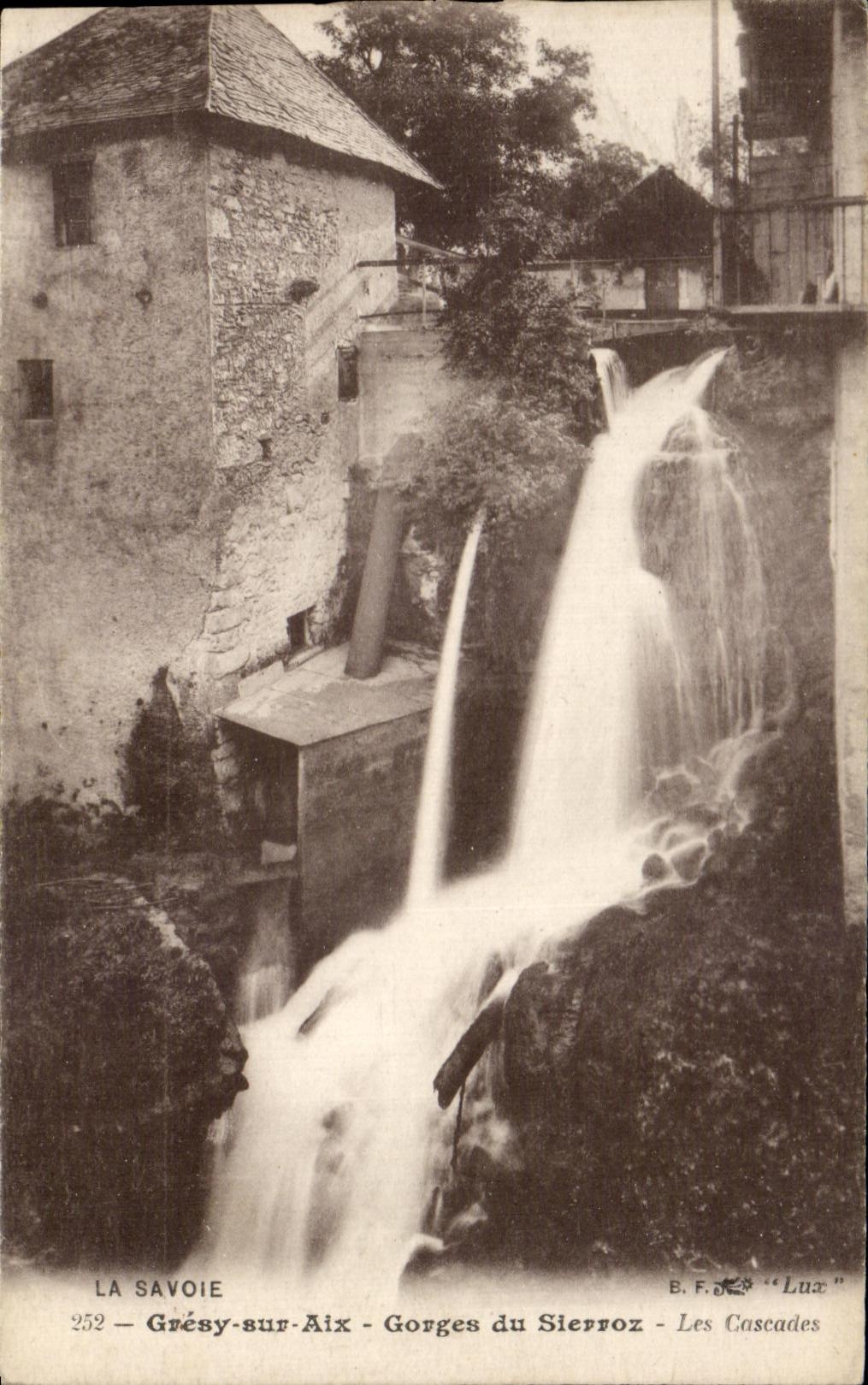 CPA La savoie Gresy sur Aix Gorges du Sierroz Les cascades