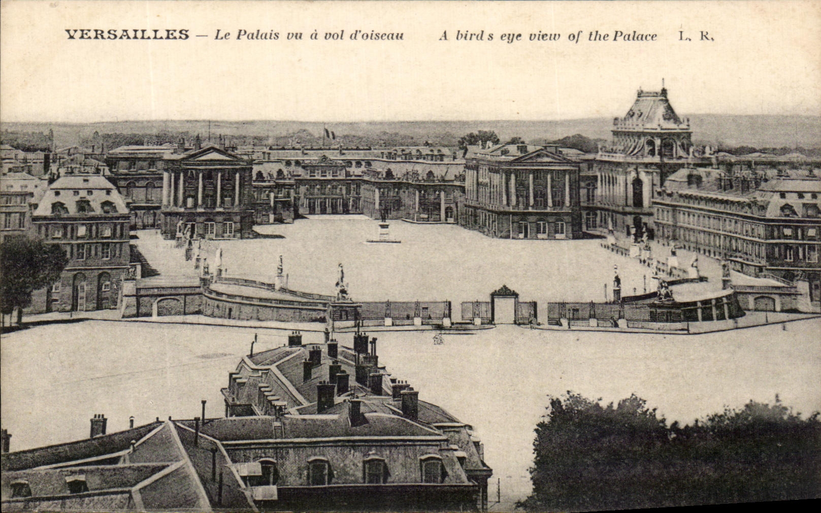 CPA Versailles Le Palais vu a Vol d oiseau