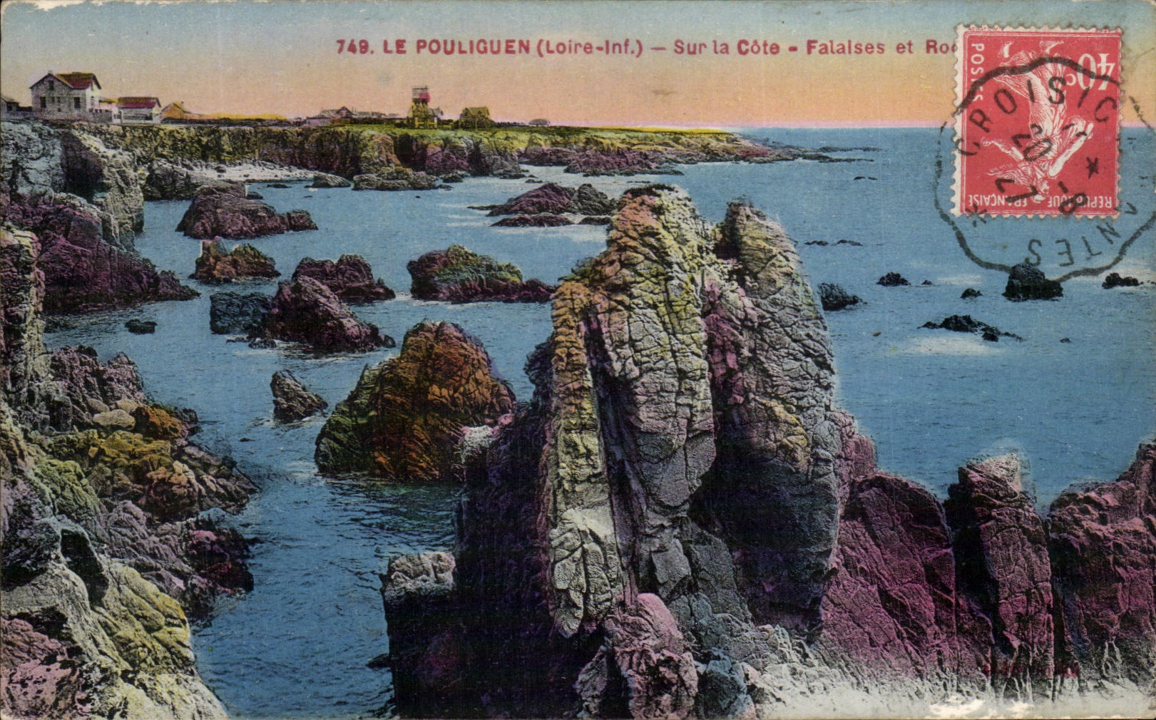 CPA Le Pouliguen Sur la Cote Falaises et rochers