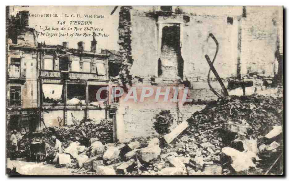 CPA Verdun Le Bas de la Rue St Pierre Militaria