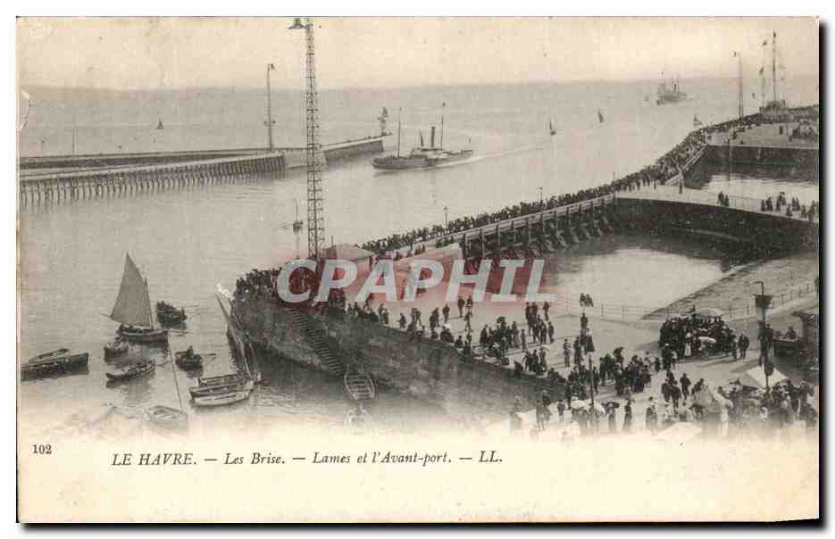 CPA Le Havre Les Brise Lames et L Avant Port Bateaux