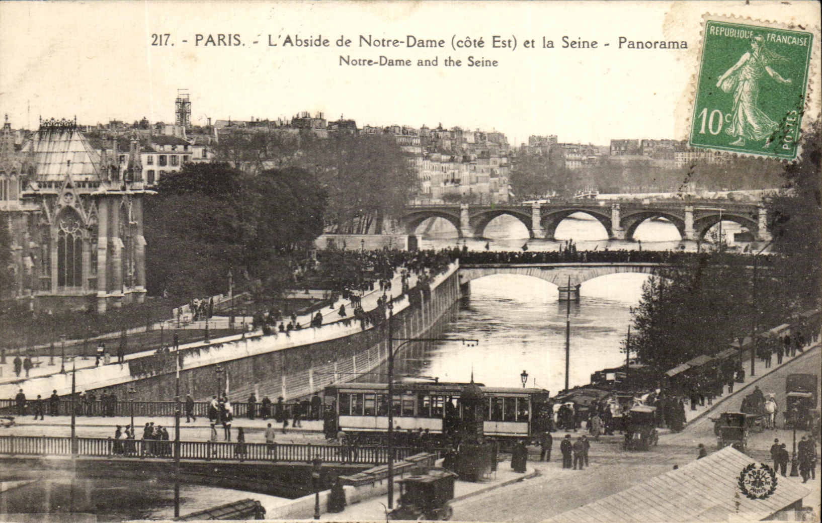 Paris - L'Abside de Notre-Dame (côté Est) et la Seine - Panorama - 217