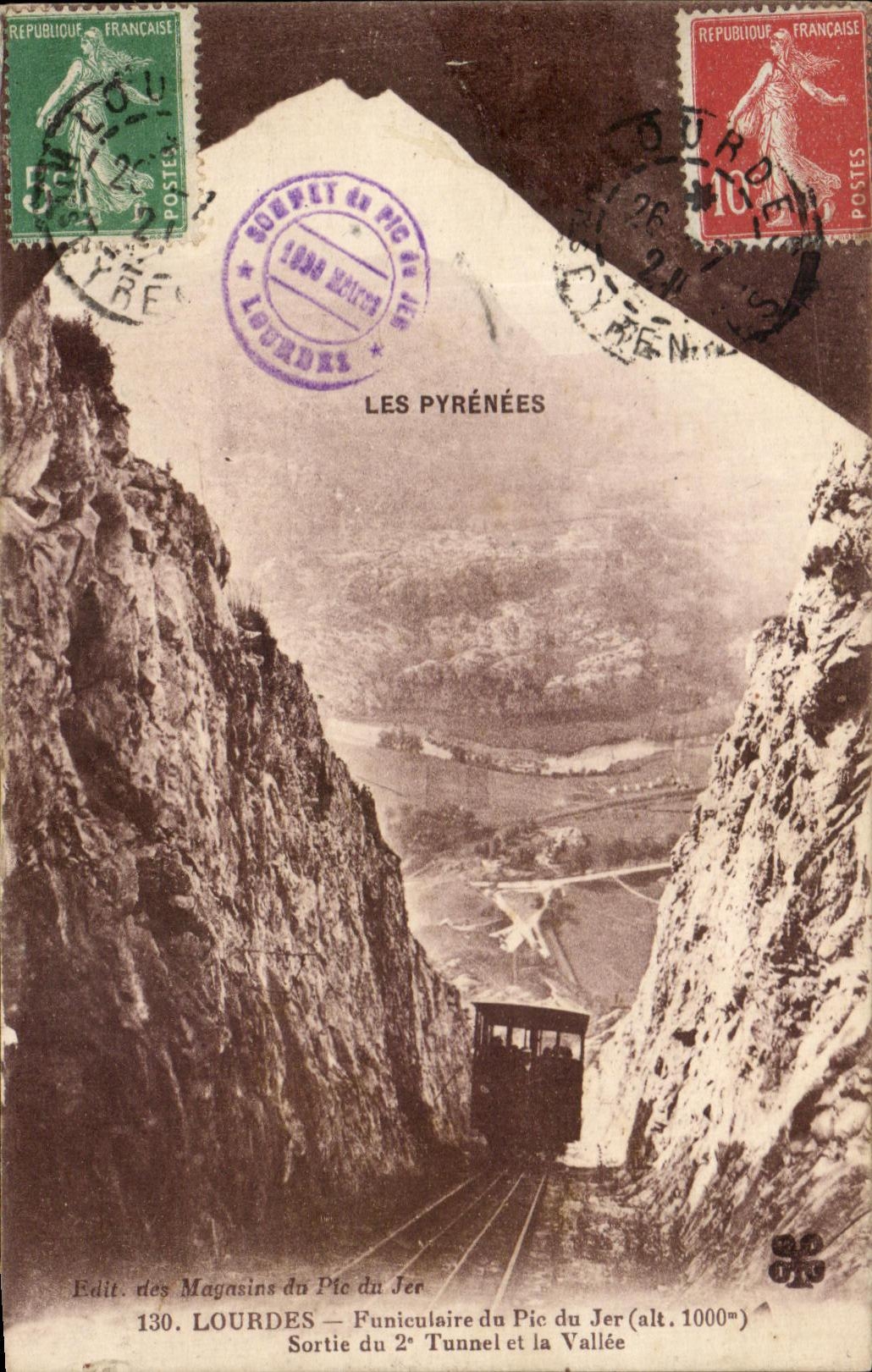 CPA Lourdes Funiculaire du Pic du Jer Sortie du 2eme tunnel et la vallee