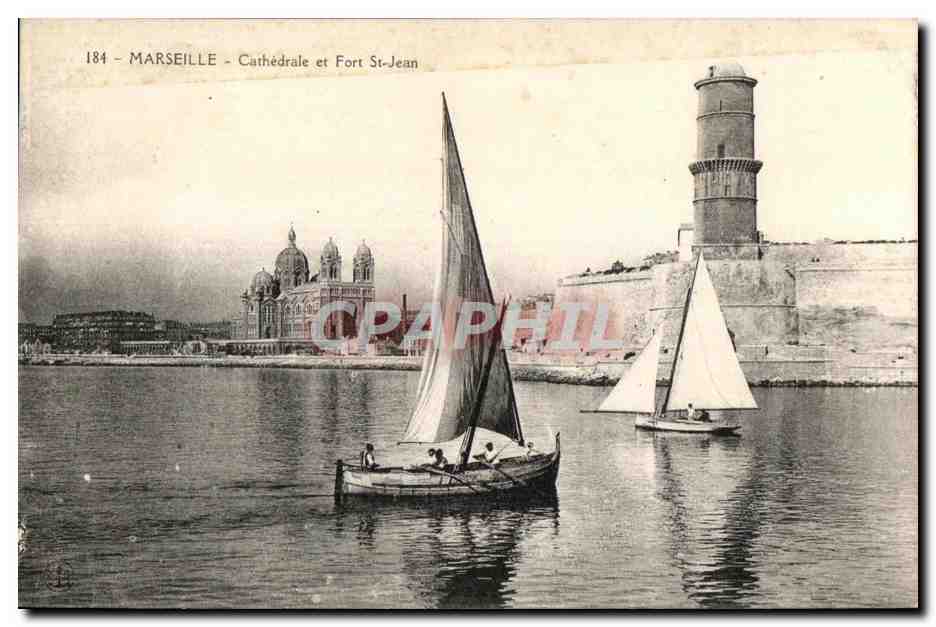 CPA Marseille Cathedrale et Fort Saint Jean Bateau 