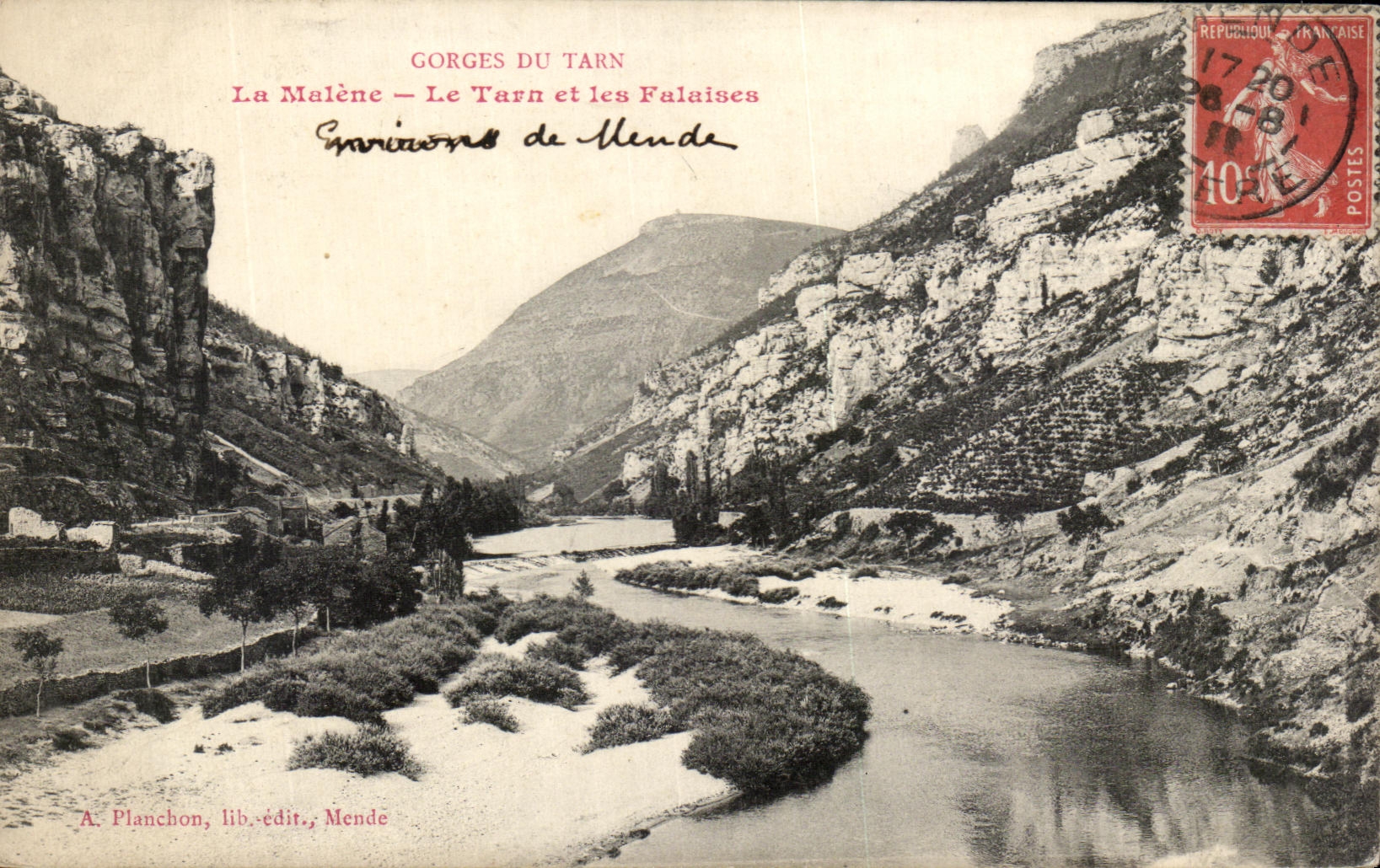 CPA Gorges Du Tarn Le Malene Le Tarn Et Les Falaises
