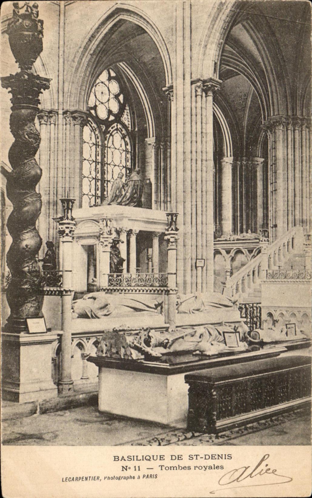 CPA Basilique De St Denis Tombes Royales