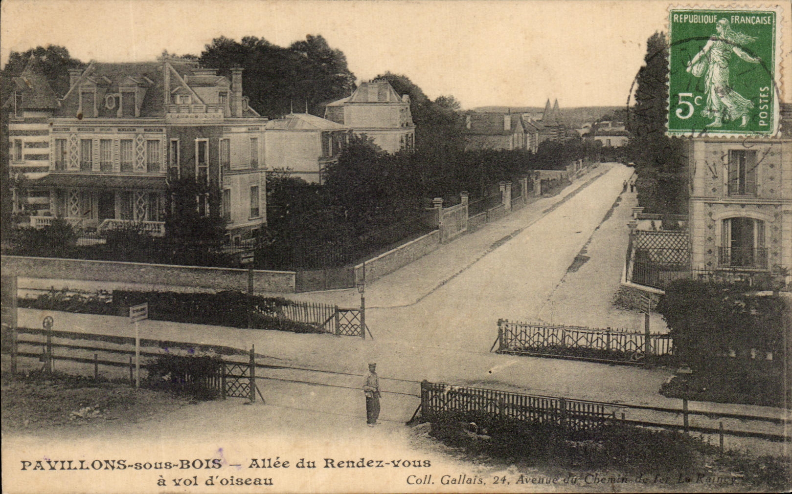 CPA Pavillons Sous Bois Allee du Rendez Vous