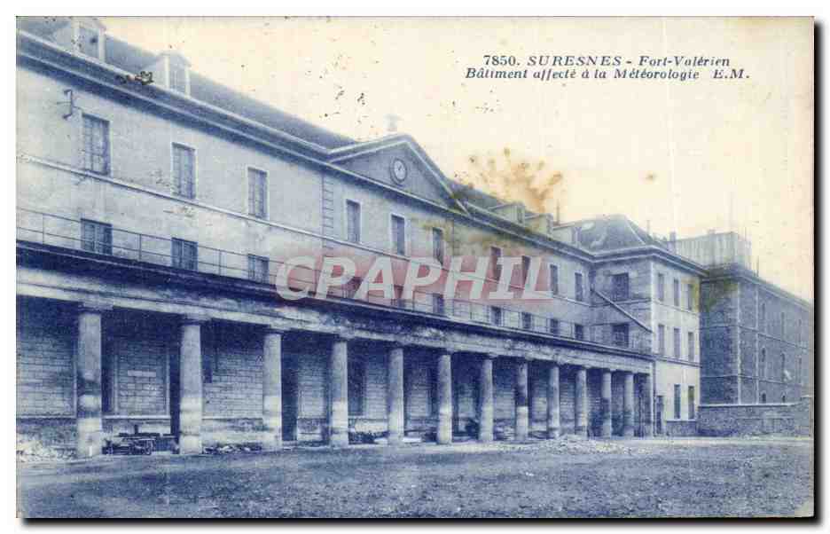 CPA Suresnes Fort Valerien Batiment affecte a la Meteorologie