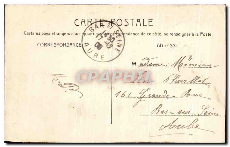 CPA Levallois Perret Un Coin du Square de L Hotel de Ville — Rückseite