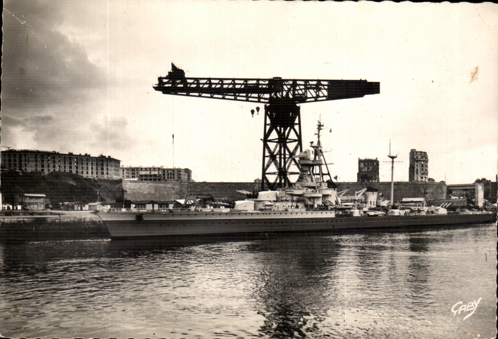 CPA Bretagne Brest Le Croiseur La Gloire Bateau