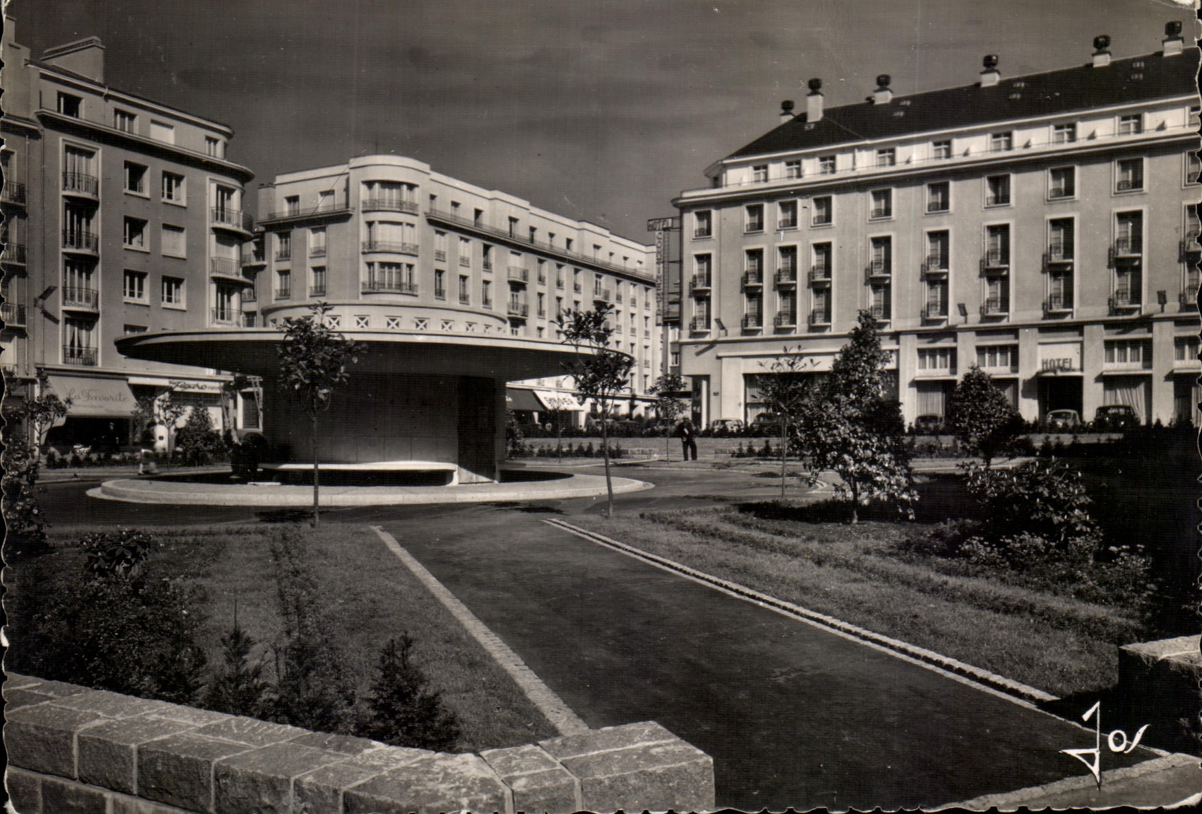 CPA Brest Le Square De La Place de La Tour d Auvergne