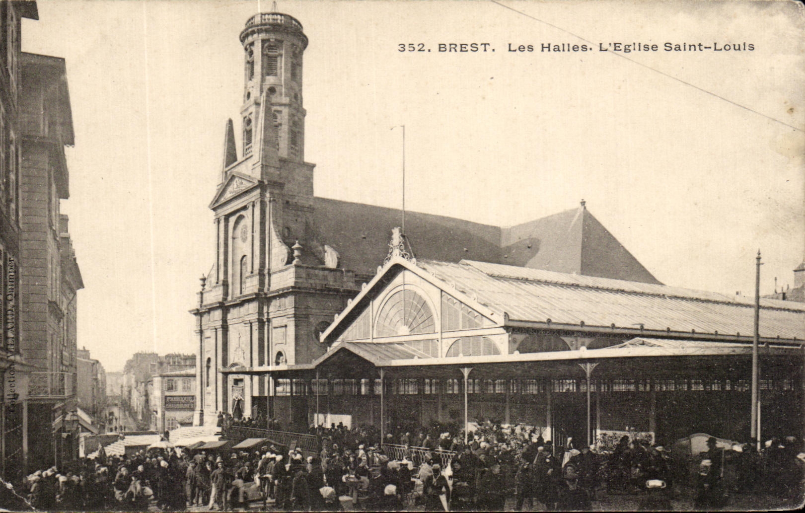CPA Brest Les Halles L Eglise Saint Louis 