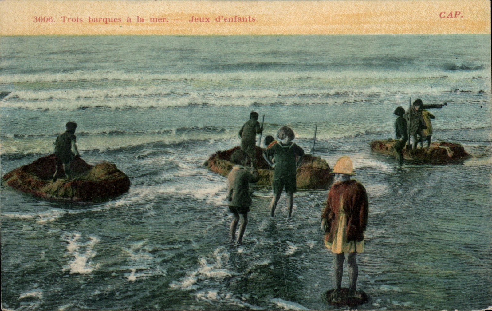 CPA Trois Barques A La mer Jeux D Enfants 