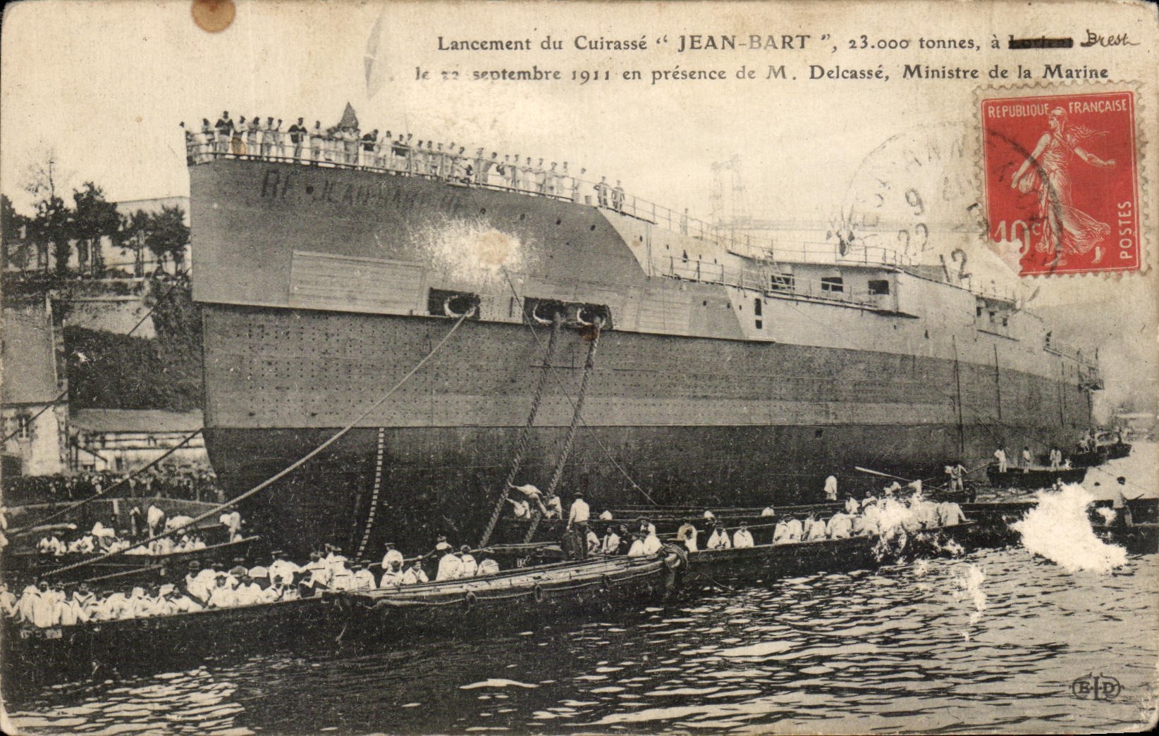 CPA Lancement du cuirasse Jean Bart en presence de M Delasse Ministre de la Marine 