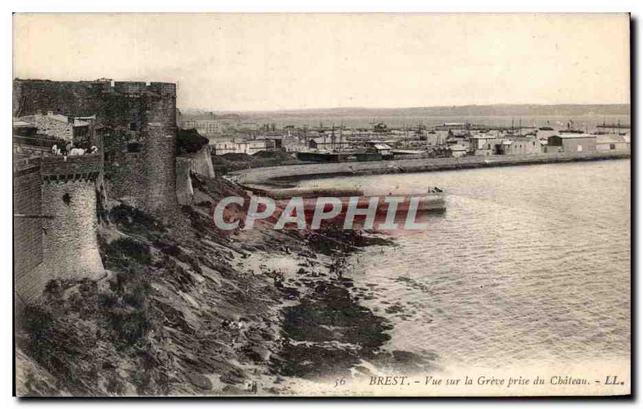 CPA Brest Vue Sur La Greve Prise Du Chateau 