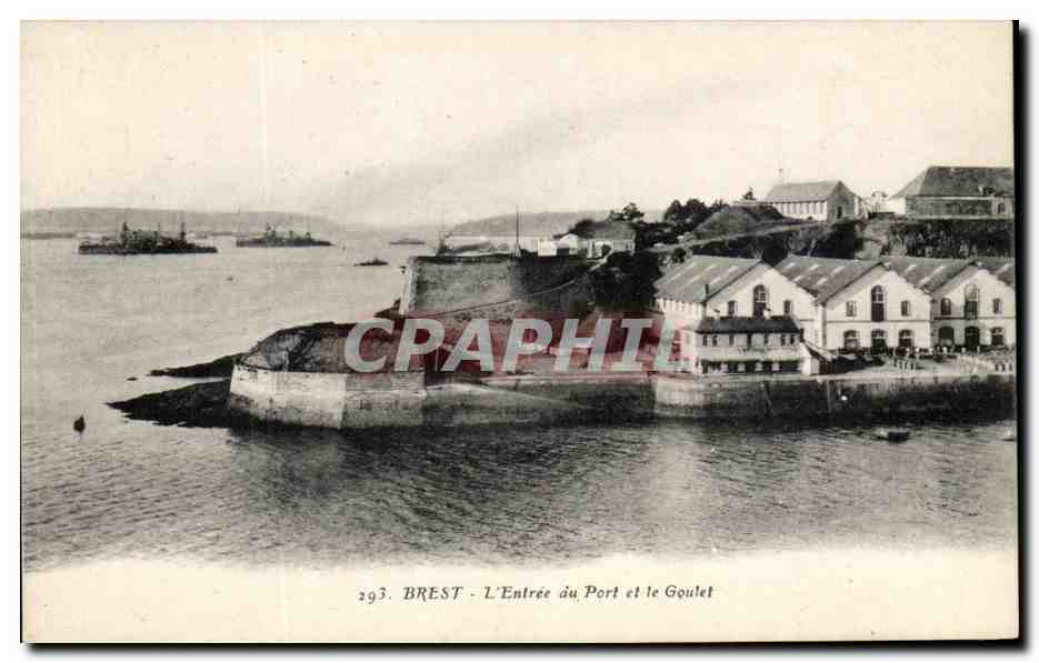 CPA Brest L Entree Du Port Et Le Goulet 