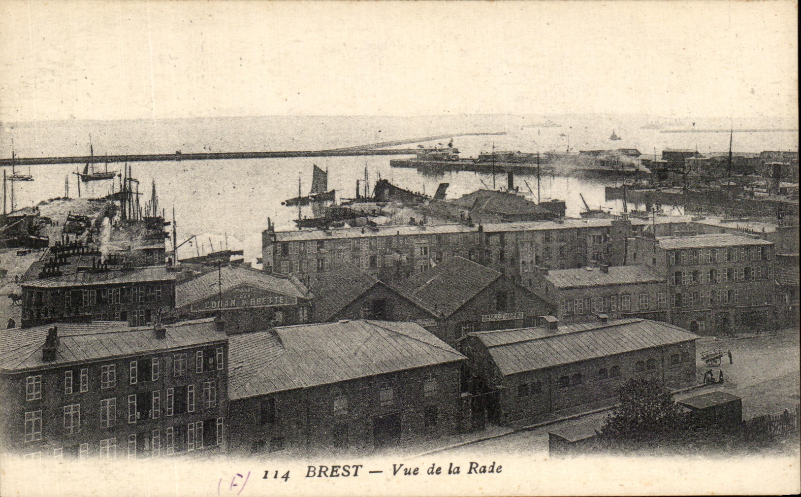 CPA Brest Vue De La Rade Bateaux