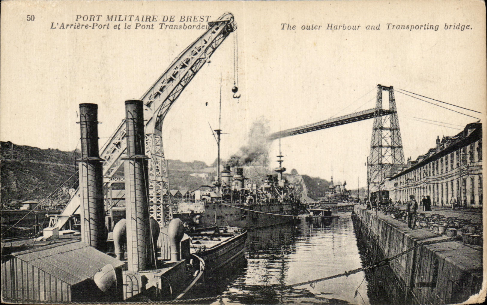 CPA Port Militaire De Brest L Arriere Port Et le Pont Transbordeur Bateau