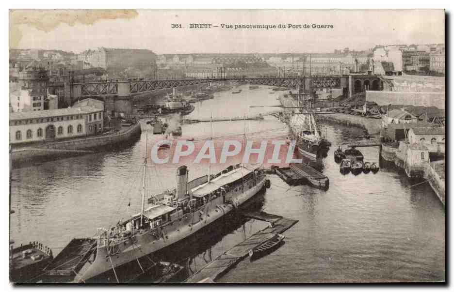 CPA Brest Vue Panoramique Du Port De Guerre Bateaux