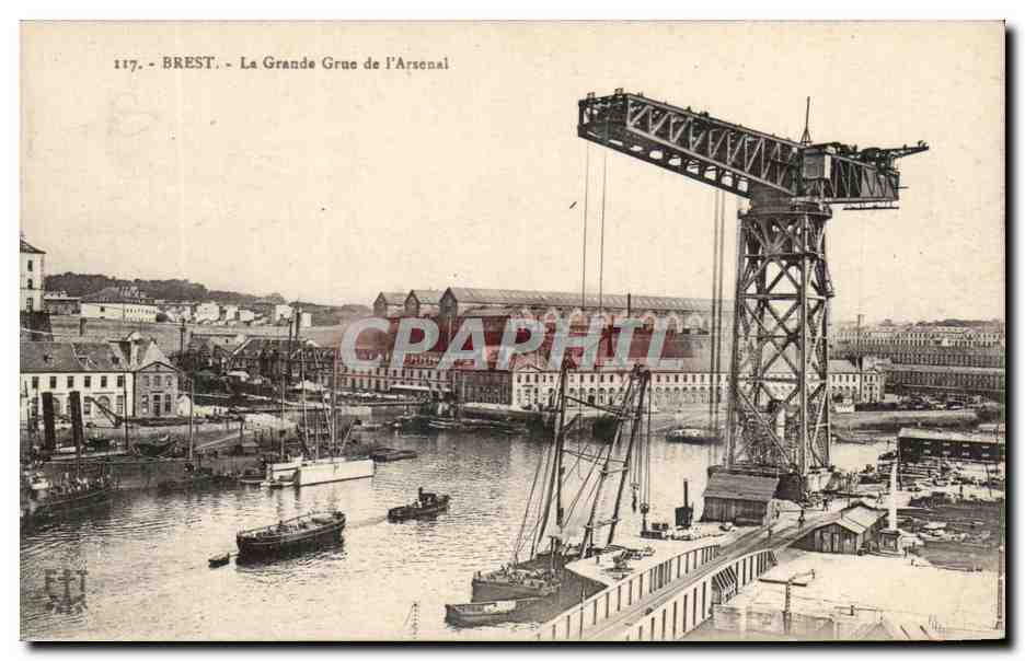 CPA Brest La Grande Grue de l Arsenal Bateaux