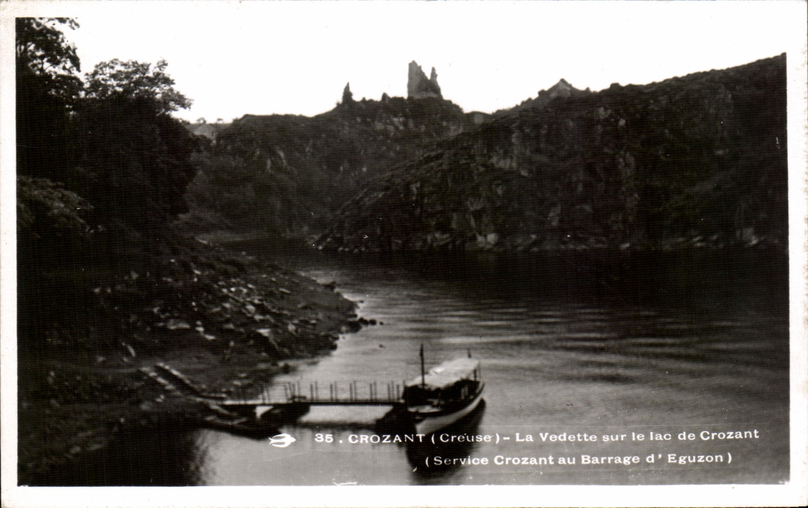Crozant (Créuse) — La Vedette sur le lac de Crozant — Service Crozant au Barrage d'Eguzon