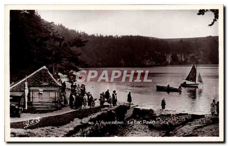 CPSM L Auvergne Le Lac Pavin 