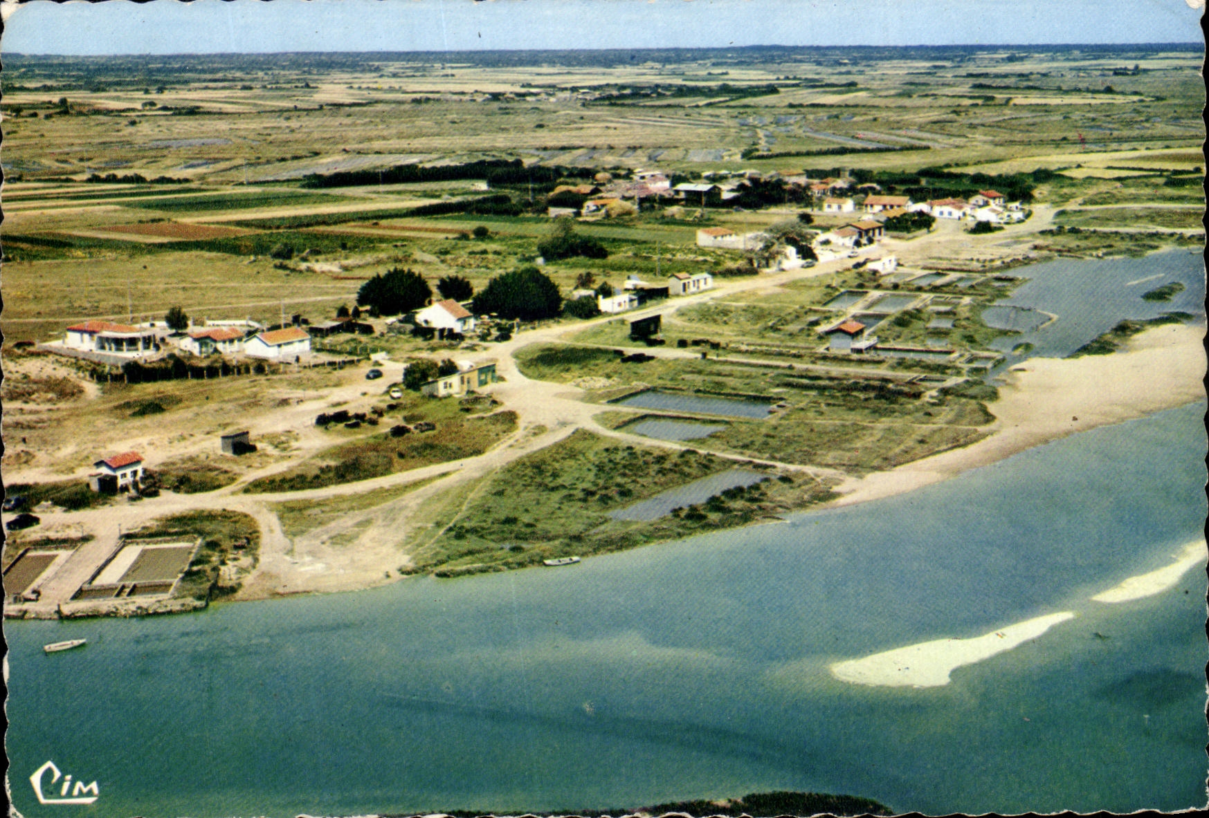 CPM Environs de Talmont Vue aerienne Le port de la Guittiere