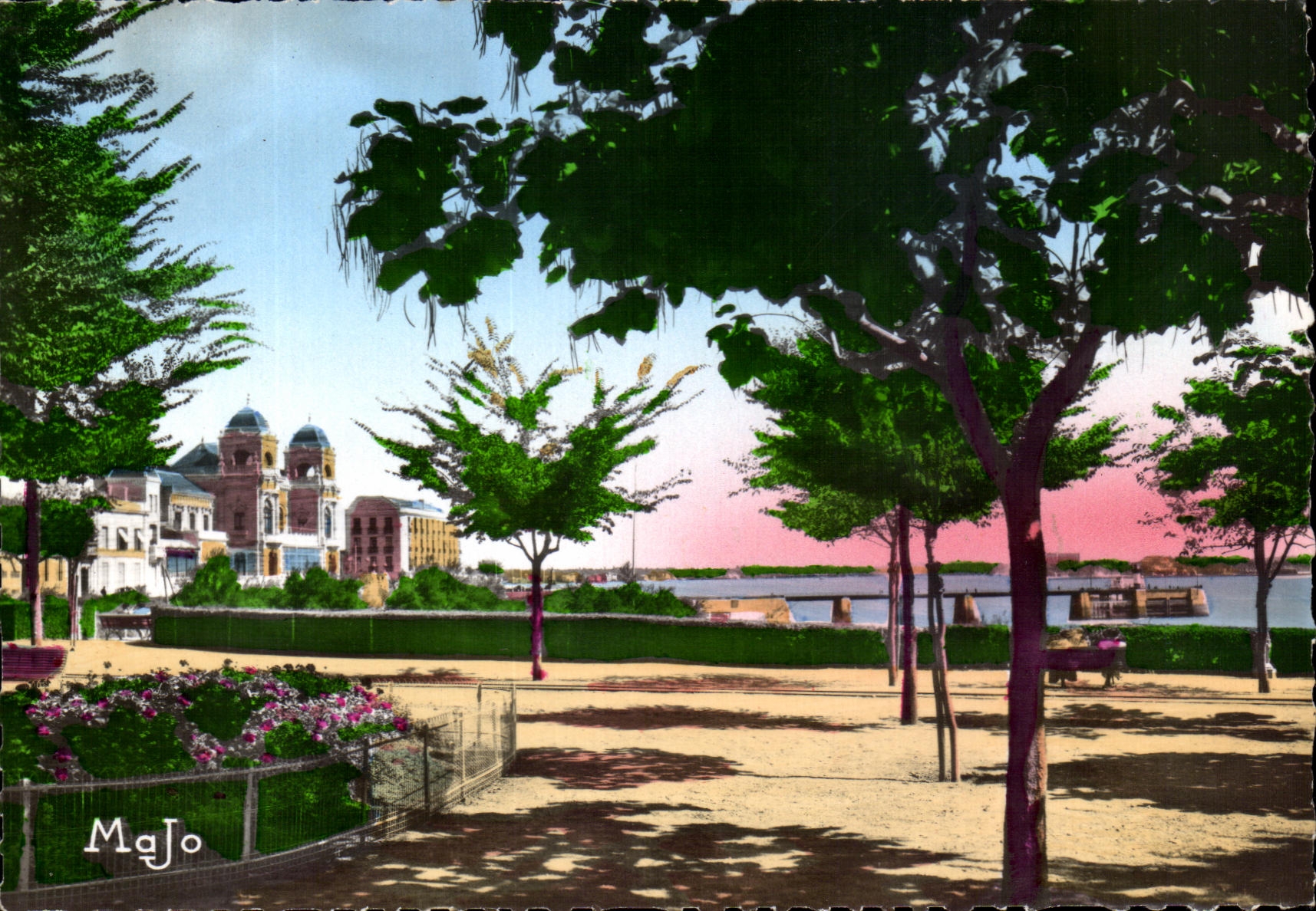 Royan (Charente-Maritime) — Un coin de la Conche de Fonicilden, appelée autrefois Plage des Dames — Éditions MAJO