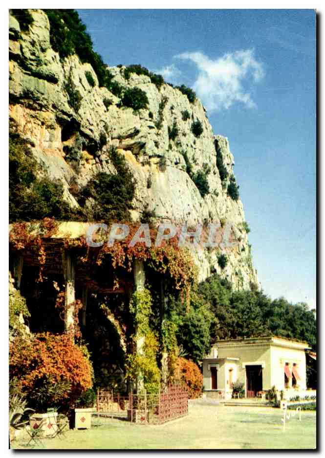 CPM Grotte Des Demoiselles L Entree et la Terrasse