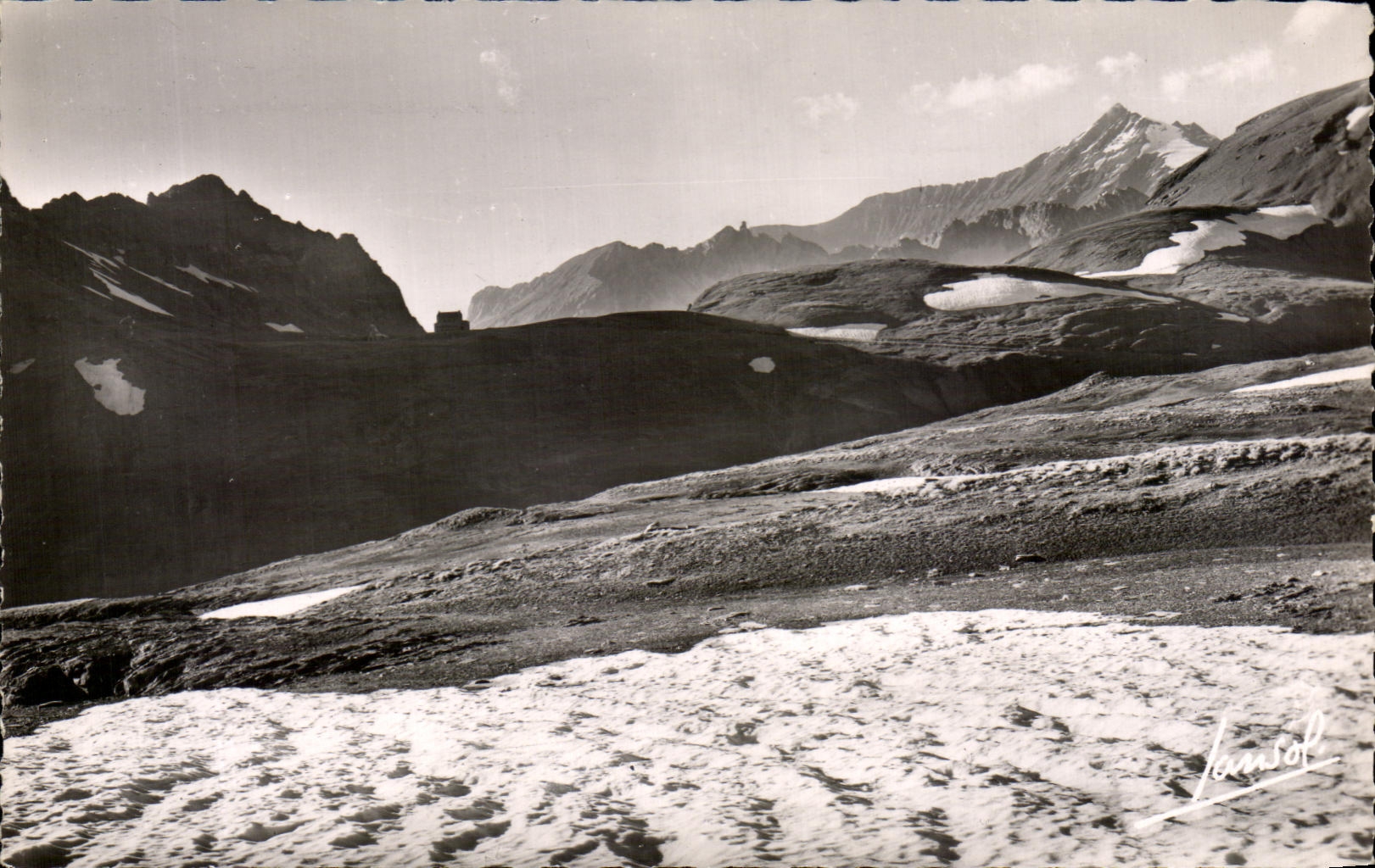 Le COL de l'ISERAN (2770 m.) — La plus haute route d'Europe — éditeur P. ROND