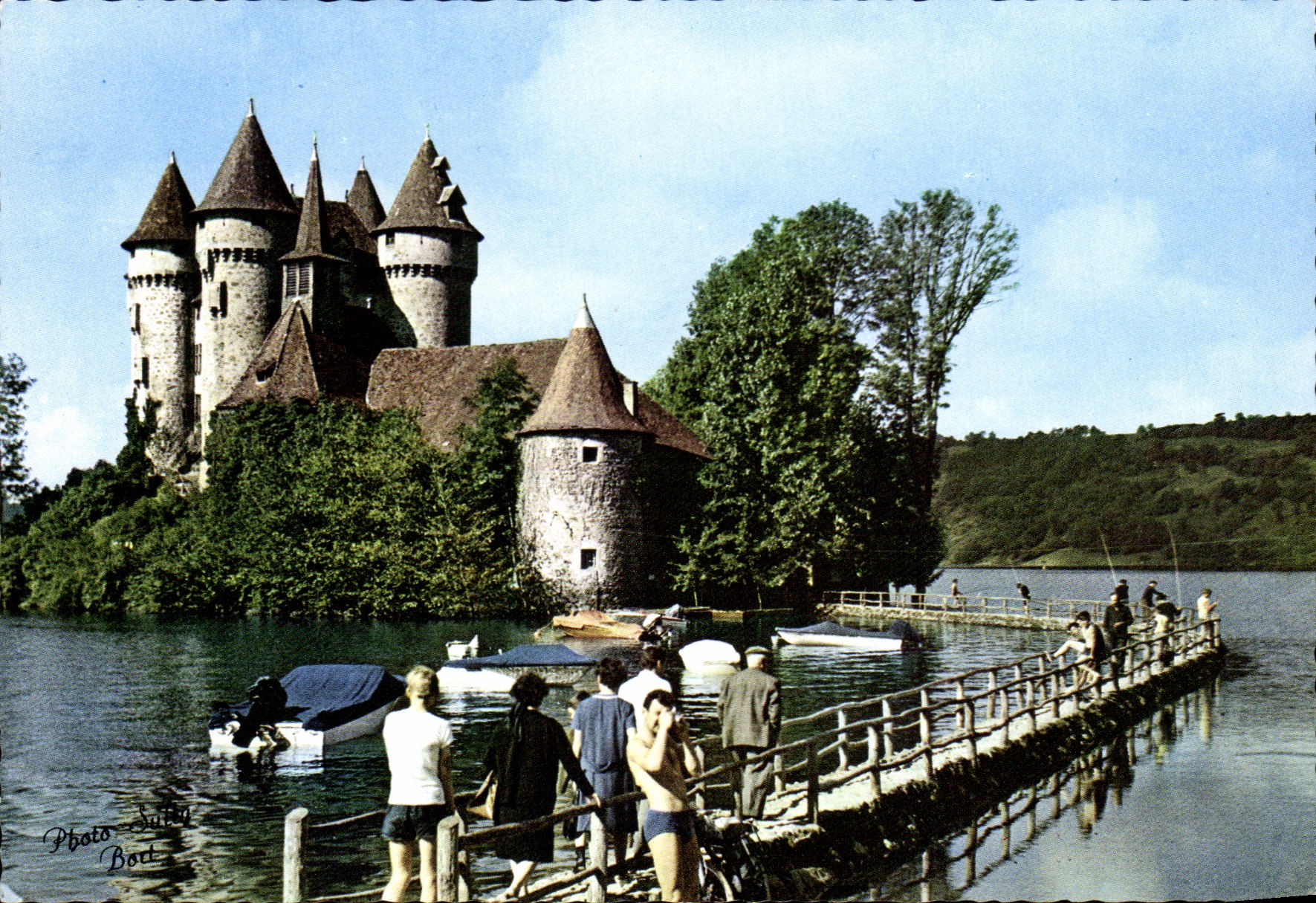 CPSM Chateau de Val Passerelle dans La Commune de Lanobre