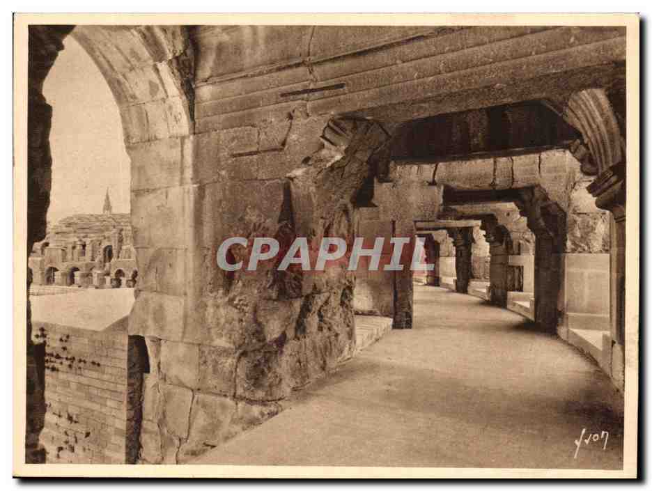 Ruines romaines à Nîmes — Collection 'La Douce France' — Édition Spéciale de Luxe