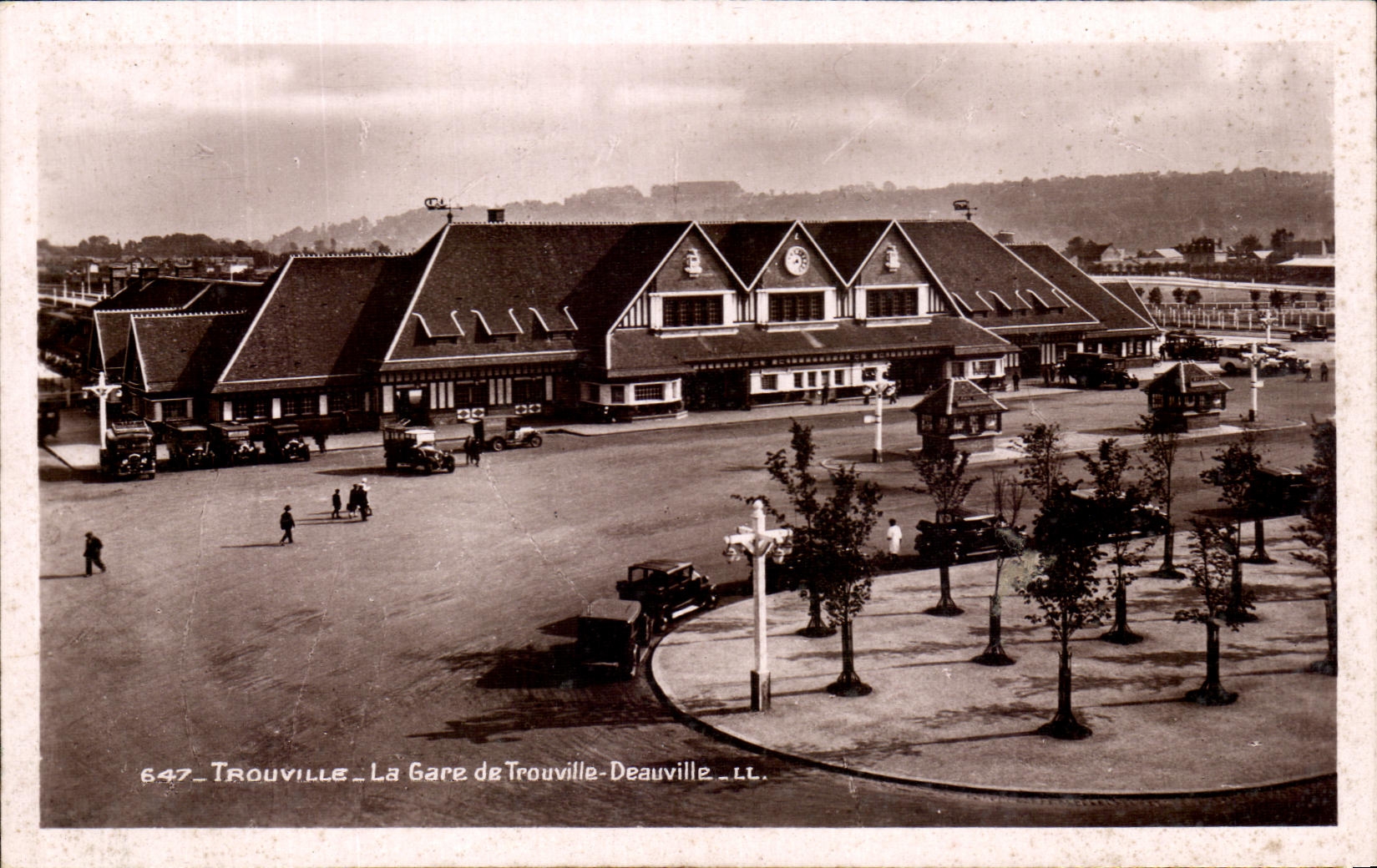 Trouville — La Gare de Trouville-Deauville — LL. n°647