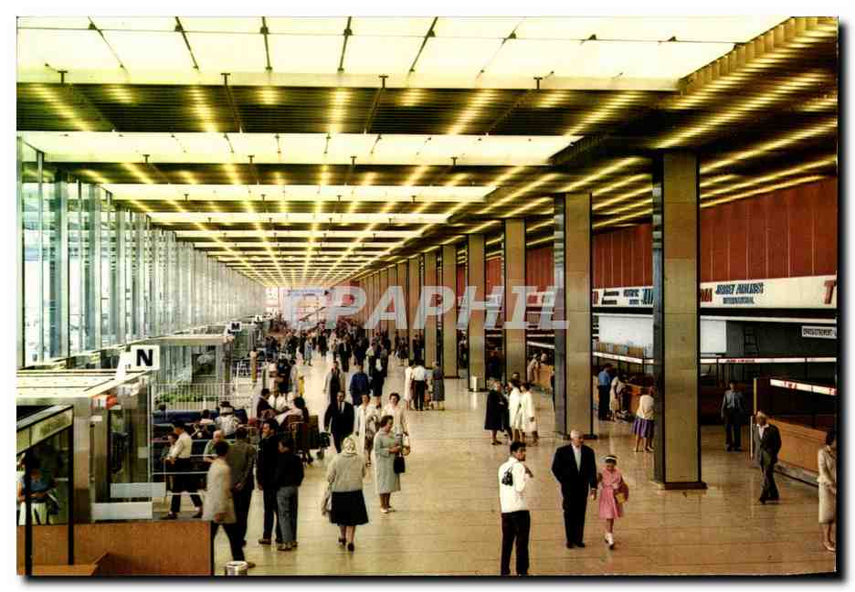 CPSM Aeropert De Paris Le Hall de l aerogare