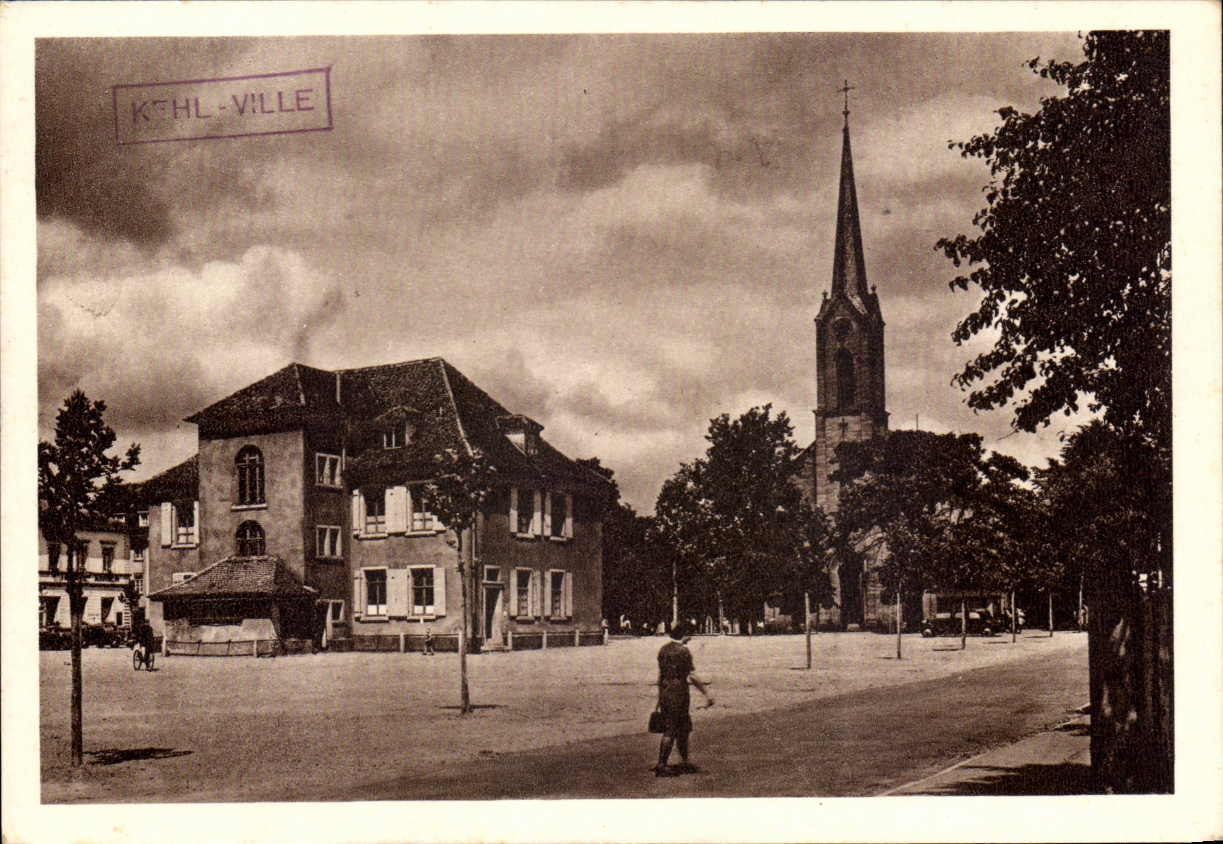 CPA Kehl a Rhin Place du Marche et Eglise Protestante
